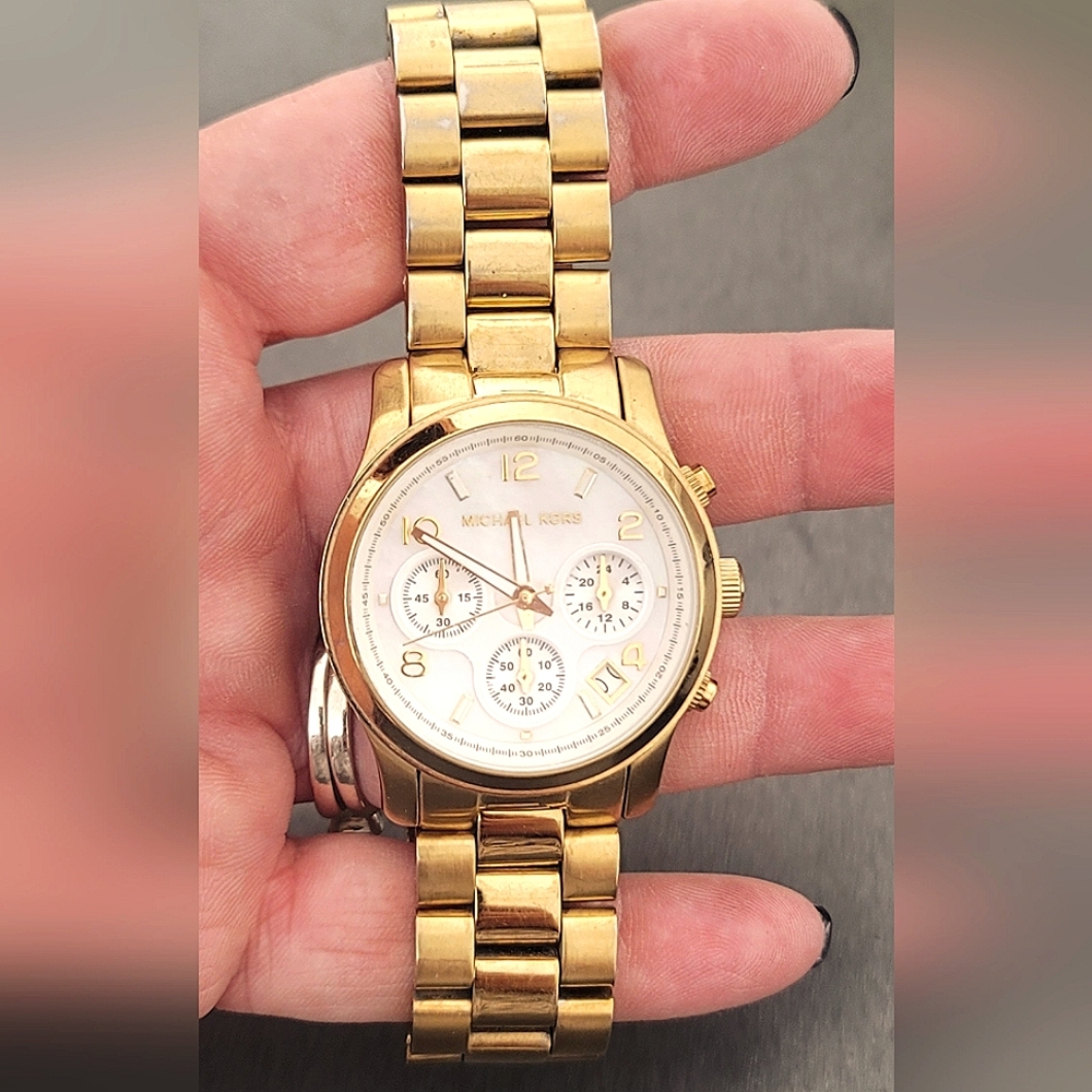 Micheal Kors Watch MK-5305